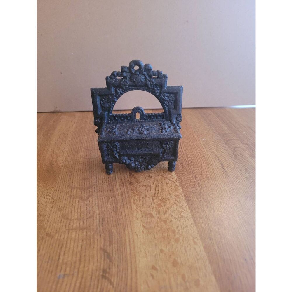 PRIMITIVE ANTIQUE AMERICAN 1871 CAST IRON MATCHBOX HOLDER STOVE BOX WITH LEG